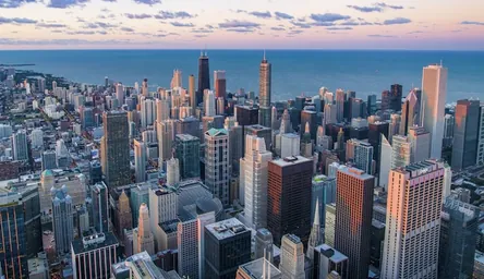 Poslovni toranj i grad