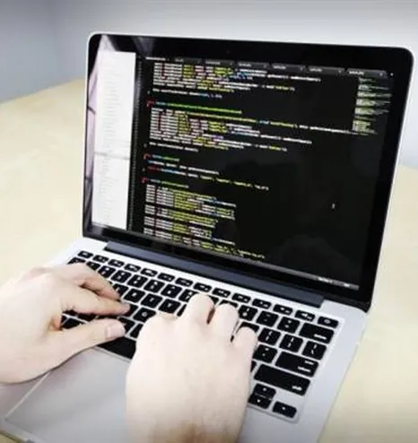 Programiranje na laptopu